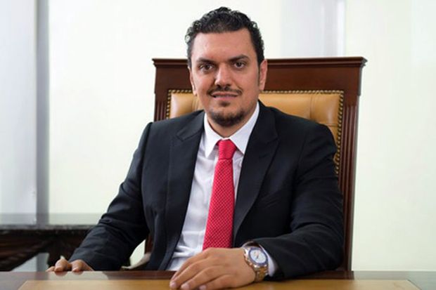 60 Penerbangan Qatar...