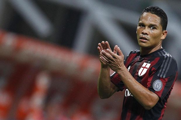 Andre Silva Datang,...