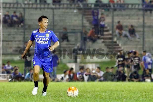 Tak Mudah Gantikan Sosok...