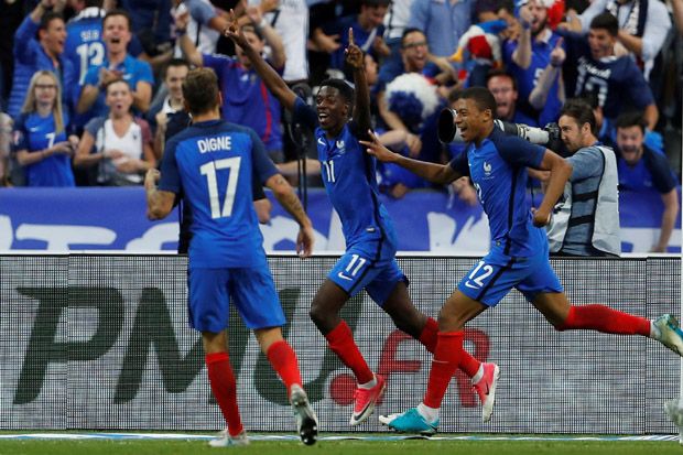 10 Pemain Prancis Gulung...