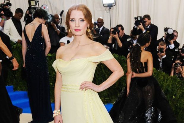 Jessica Chastain Bakal...