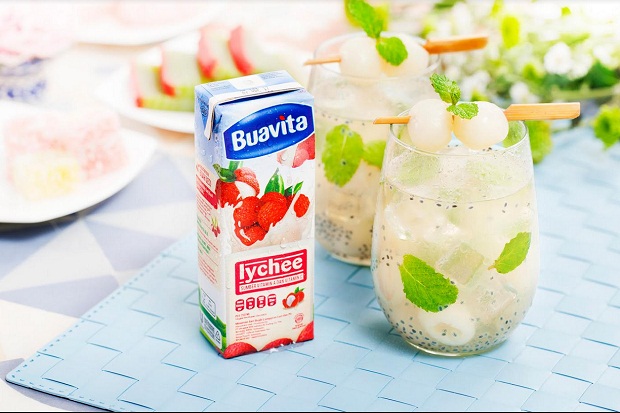 Segarnya Es Lychee Jolly...