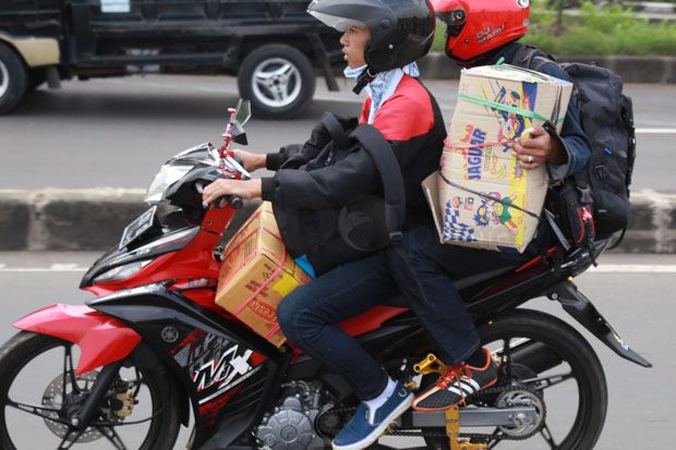 Pemudik dengan Sepeda...