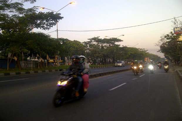 Pemudik Bermotor Ramai-ramai...