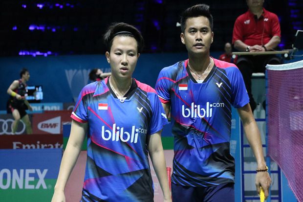 Tontowi/Liliyana Gugur...