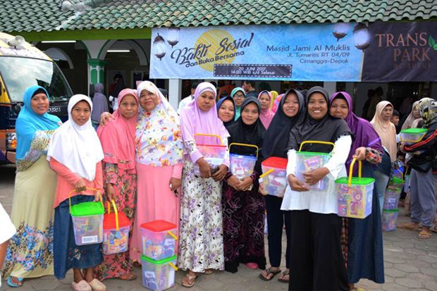 Trans Park Cibubur Gelar...