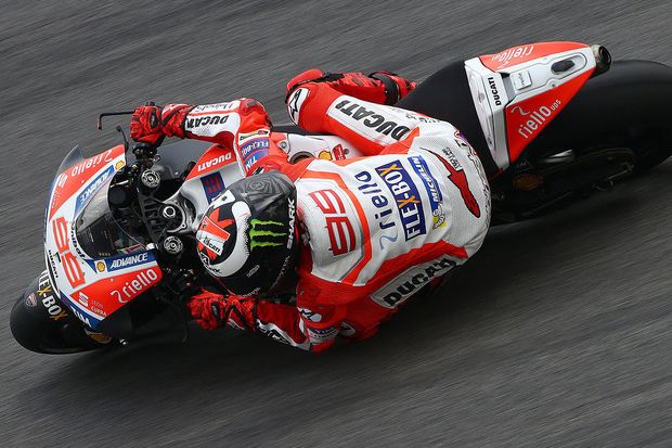 Lorenzo Sudah Menebar...