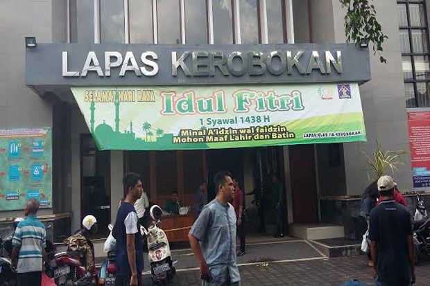 283 Napi Lapas Kerobokan...