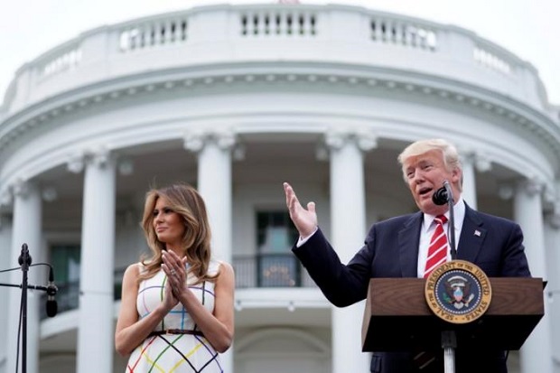 Presiden Trump Ucapkan...