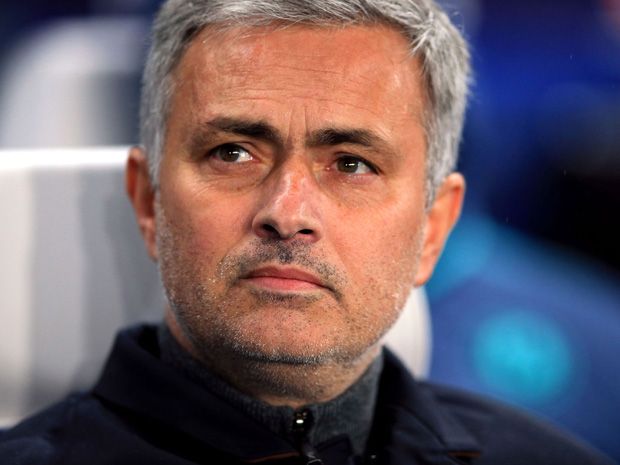 Ayah Jose Mourinho Tutup...