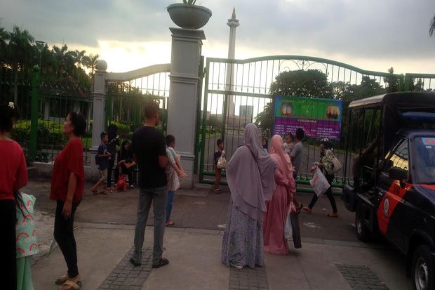 Pengunjung Monas Keluhkan...