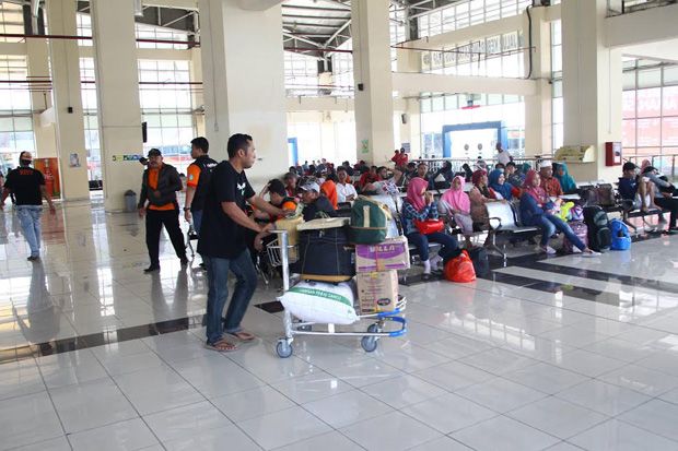 1.055 Warga Baru Mudik...