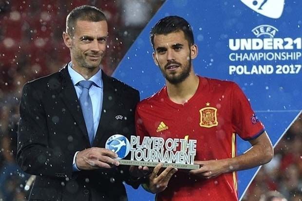 Pemain Terbaik Piala...