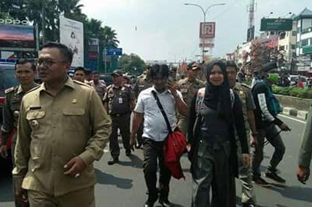 Wakil Wali Kota Sambangi...