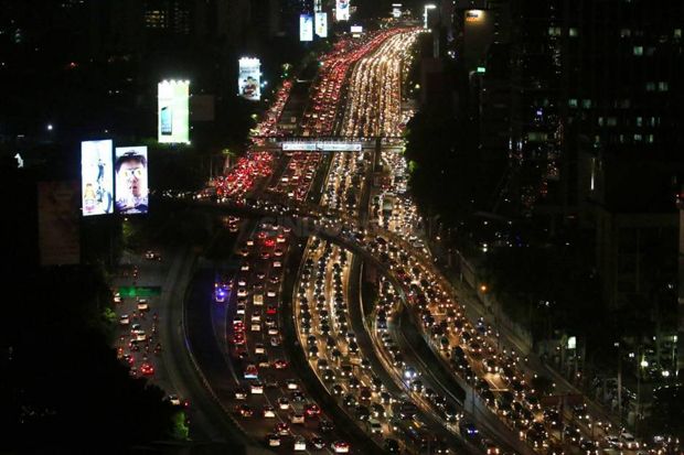 Sulit Benahi Jakarta,...