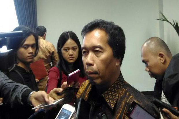 NPL Hampir Merah, Kredit...