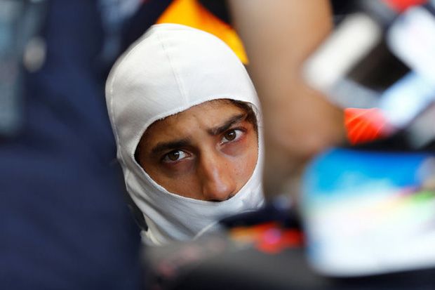 Daniel Ricciardo Bergurau...