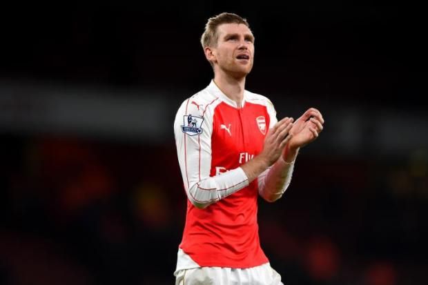 Mertesacker Akan Tangani...