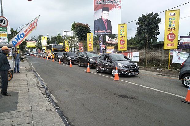 Baru Keluar Rumah Sudah...
