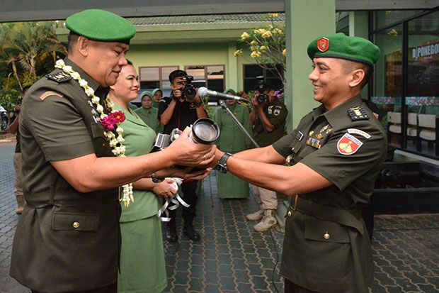 Jabat Kapendam Diponegoro,...