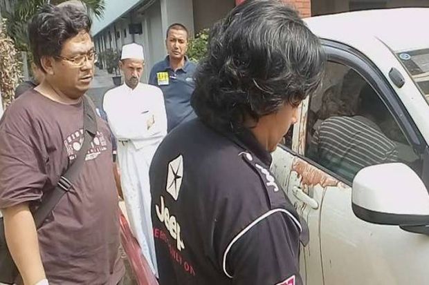 Alasan Keamanan, Korban...