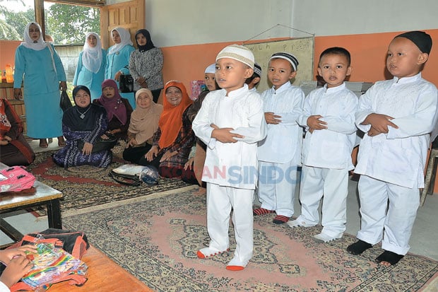 12 Madrasah di Demak...