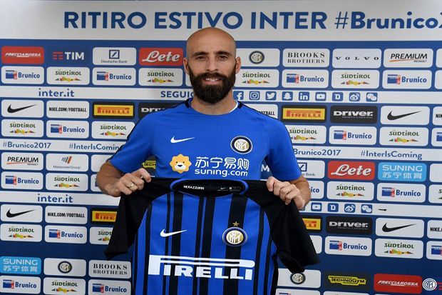 Borja Valero Resmi Berseragam...
