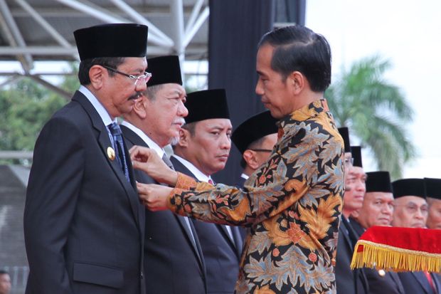 Gubernur Sumut Terima...