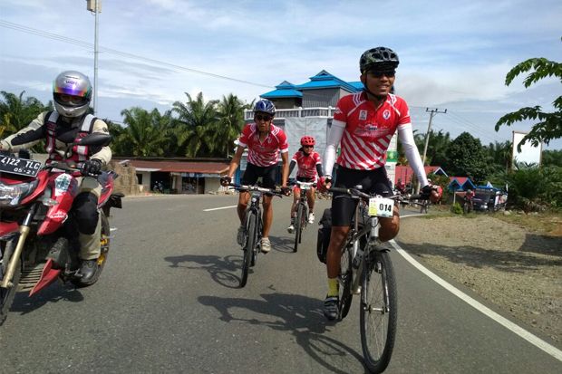 Tim Gowes Touring Pesona...
