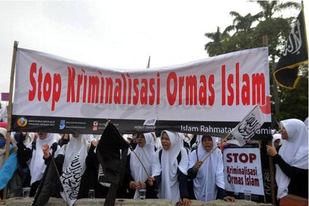 HRW Kutuk Perppu Pembubaran...
