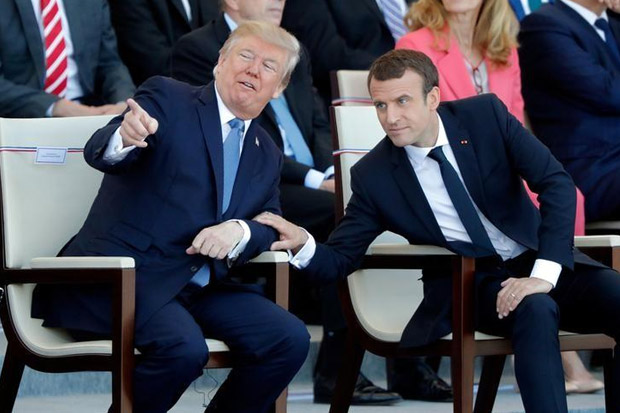 Trump Pertimbangkan...