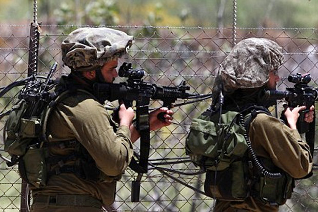 Pasukan Israel Bunuh...