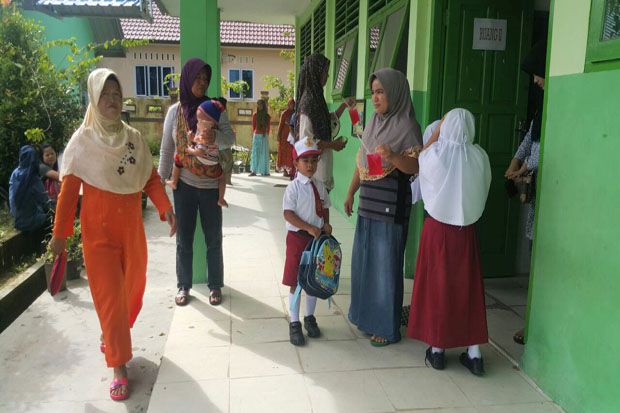 Kelebihan Siswa, SD...