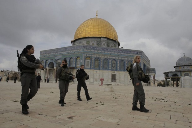 Israel Pasang Detektor...