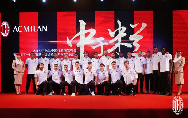 Cuci Gudang ala AC Milan...