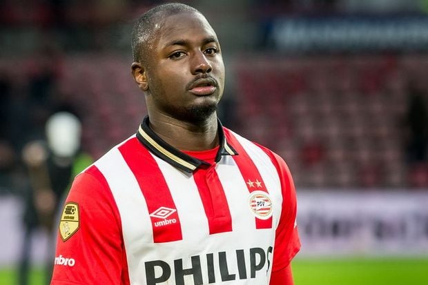 PSV Beri Willems Lampu...
