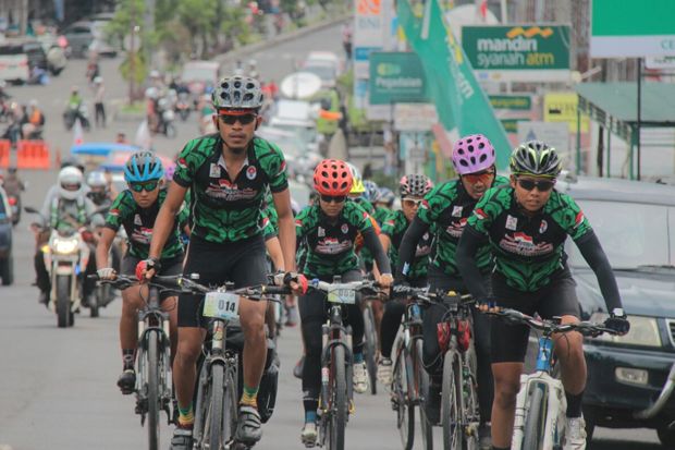 Usai Bermalam di Bengkulu,...