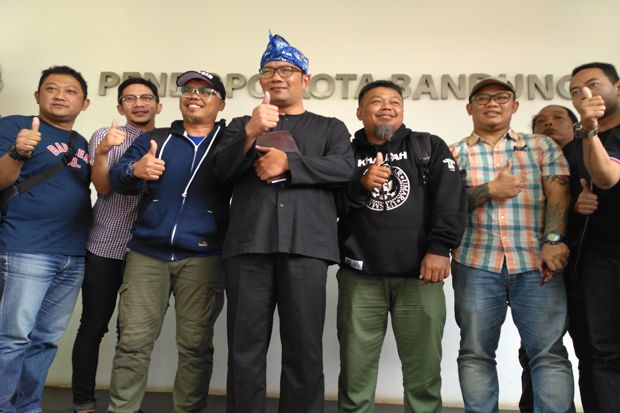 Emil: Persib Sedang...