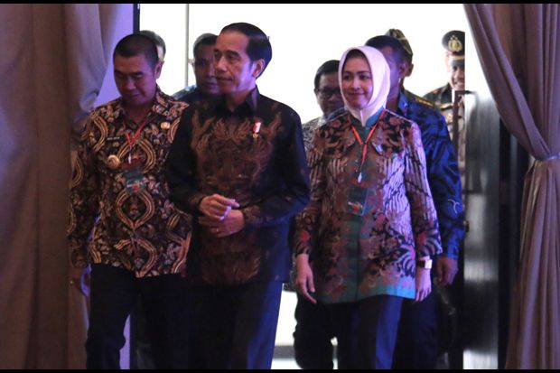 Jokowi Ingatkan Kepala...