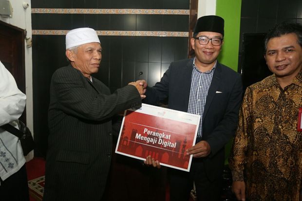 Pemkot Bandung Luncurkan...