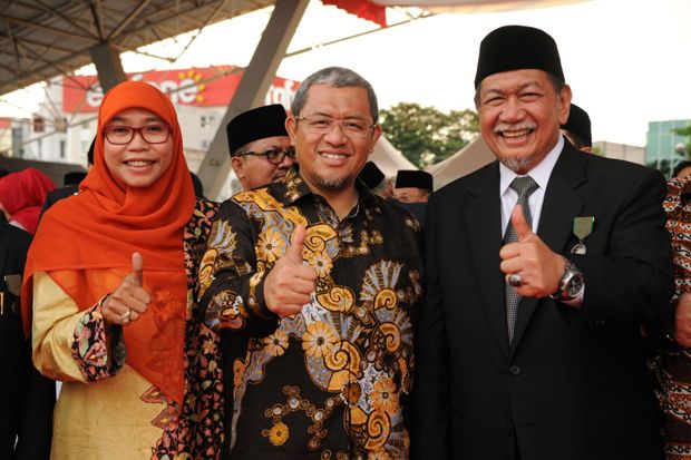 Aher Dukung Istri Bertarung...
