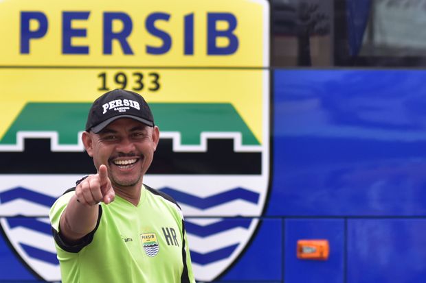 Pelatih Sementara Persib...