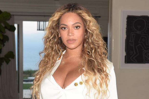 Beyonce Pekerjakan 18...