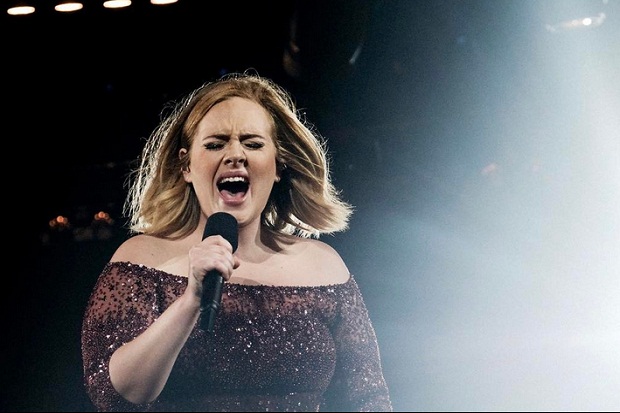 Adele mulai Kesulitan...