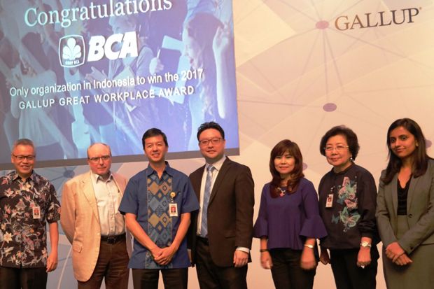 BCA Kembali Raih Gallup...