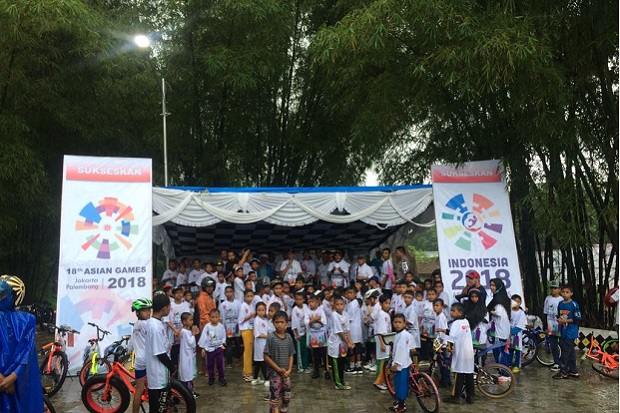 Ribuan Peserta Gowes...