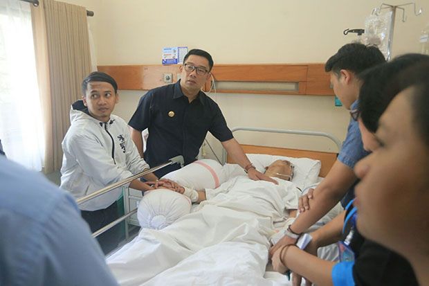 Ridwan Kamil Jenguk...