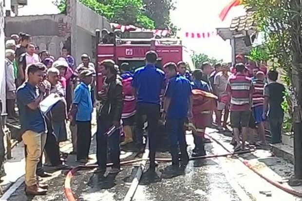 Diduga Korsleting, Rumah...