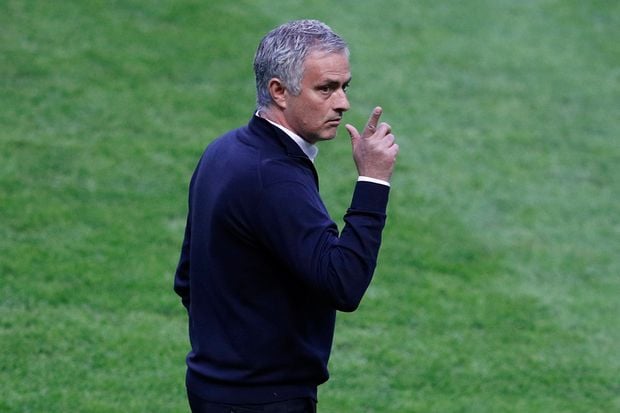 Mourinho Gelisah Pikirkan...