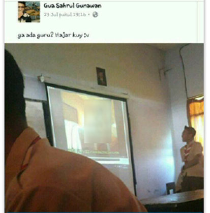 Geger Lagi, Pelajar...